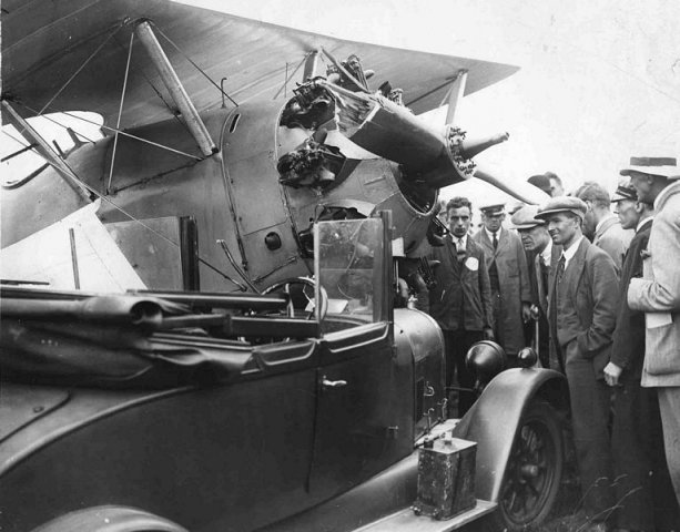 unidentified biplane with broken prop 0751-0096